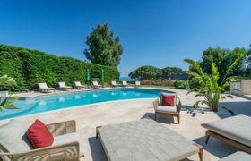 Riviera Luxury