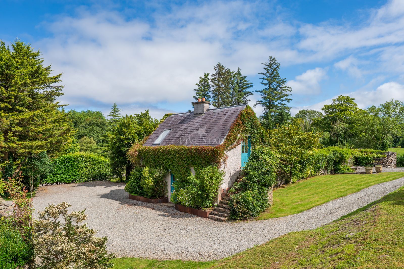 West Cork Estate & Pool photo 37