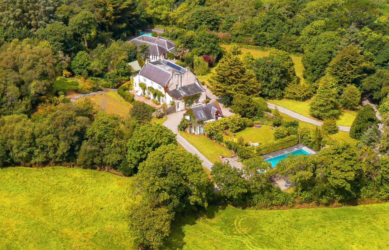 West Cork Estate & Pool photo 2