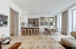 Parisian Onyx