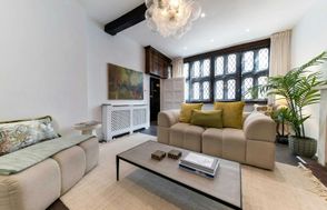 Hyde Park Luxe