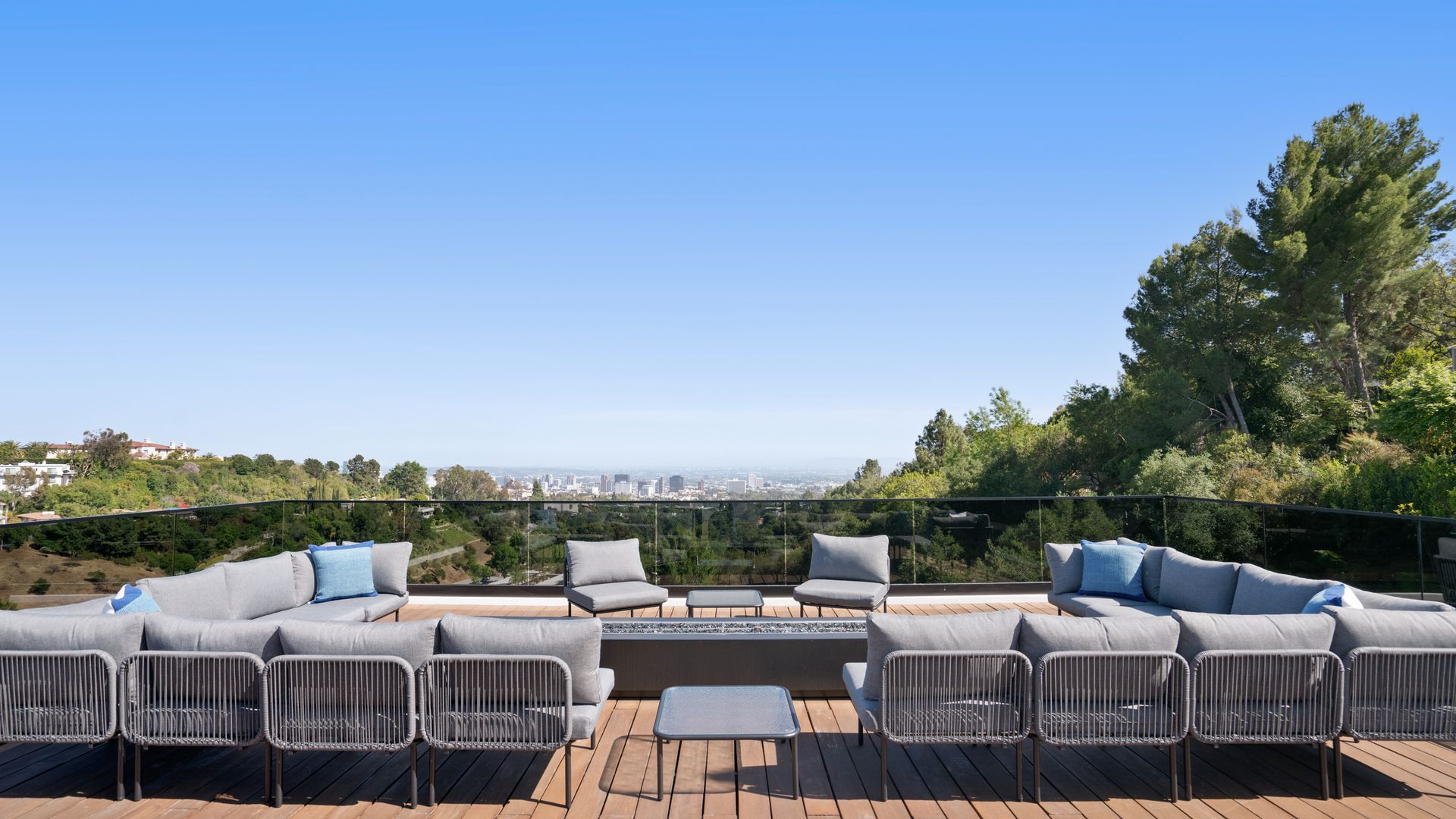 Bel-Air Oasis photo 3