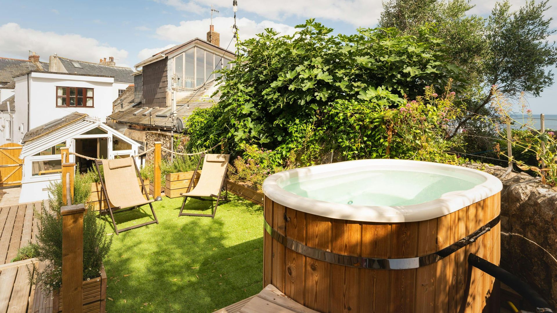 Jurassic Coast Gem photo 2