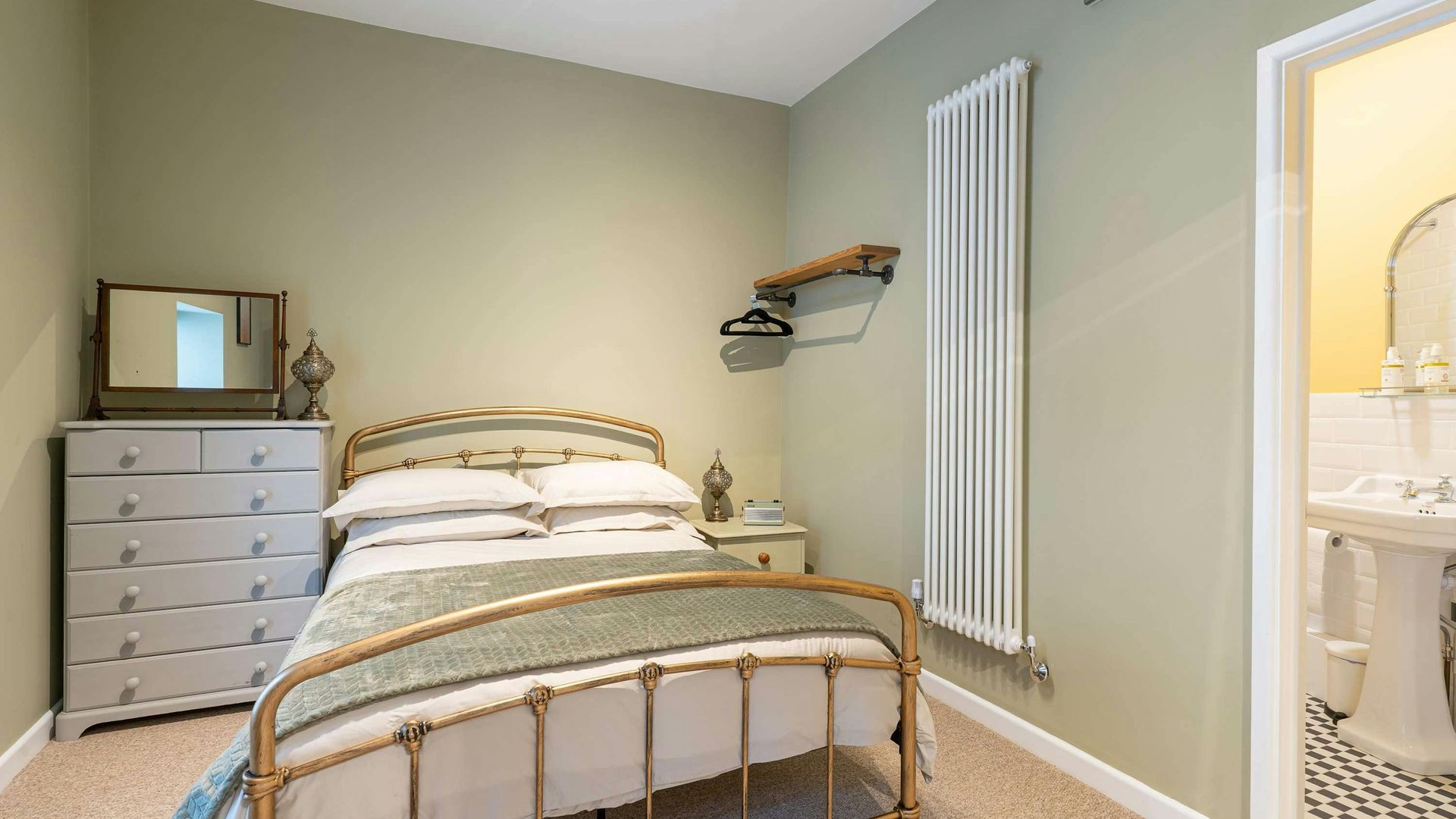 Jurassic Coast Gem photo 9