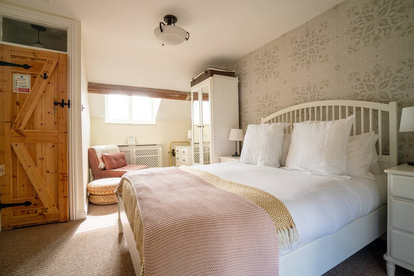 Golden Valley Manor photo 8