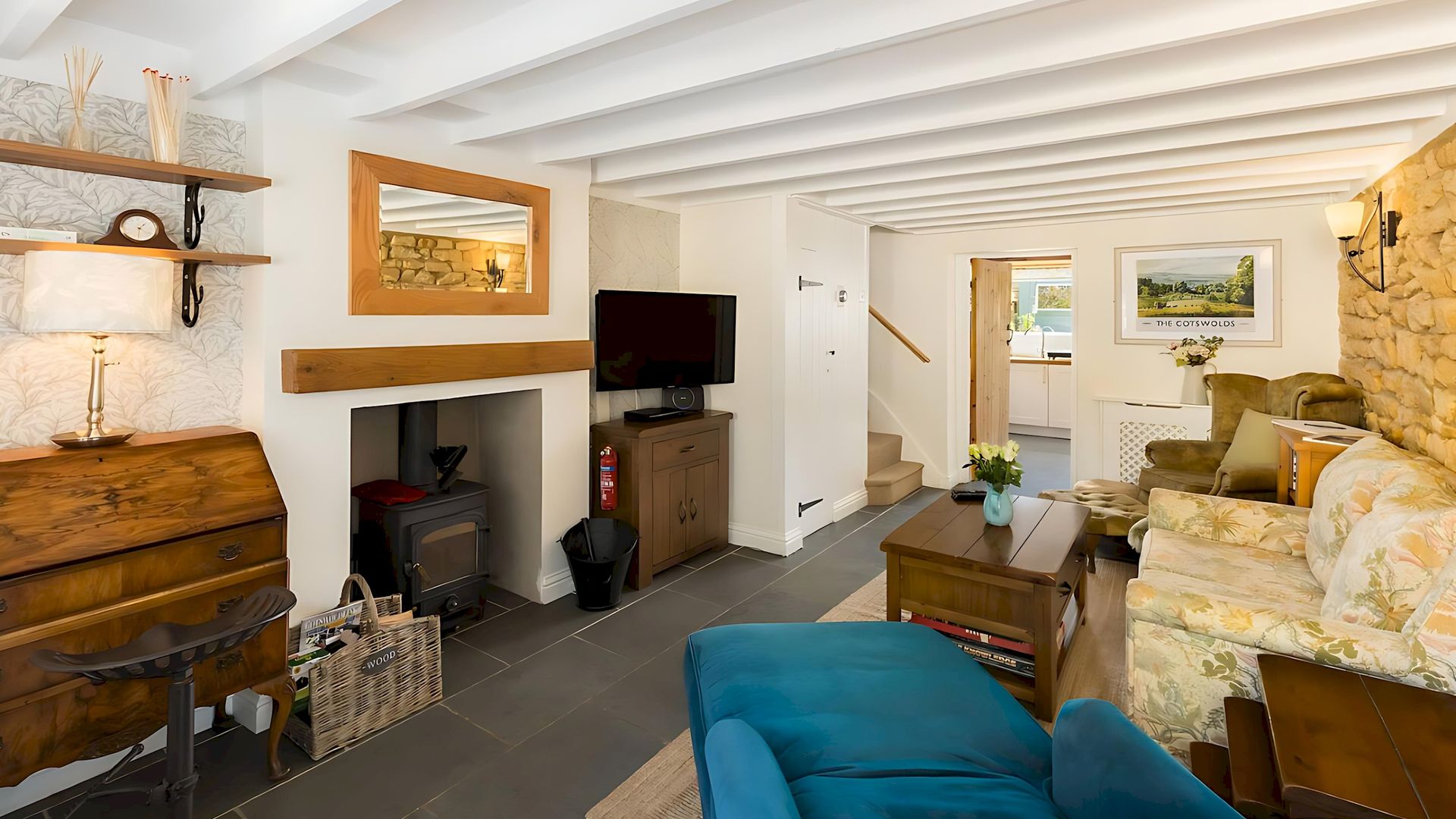 Golden Valley Manor photo 1