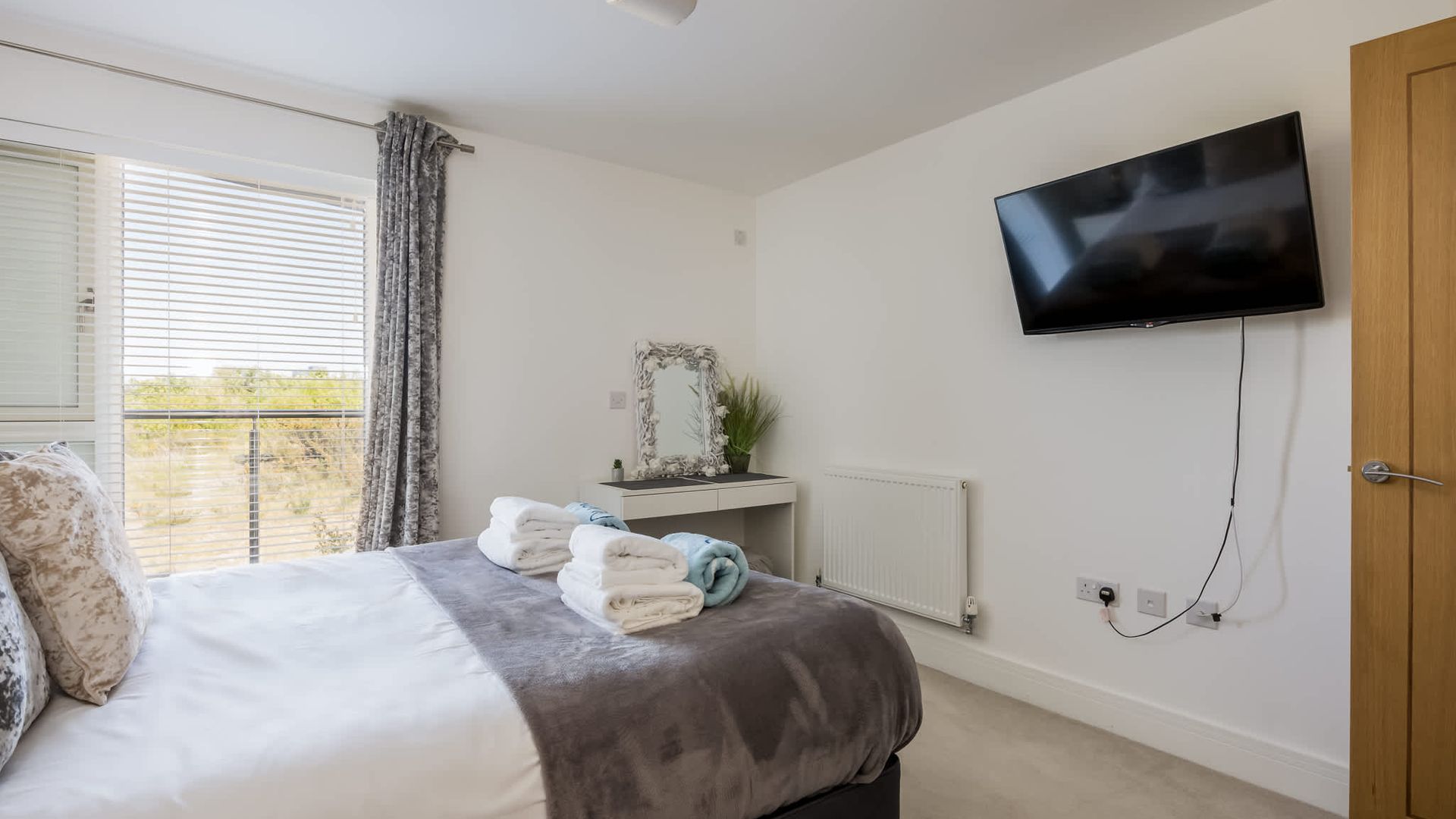 Harbour Shores photo 10