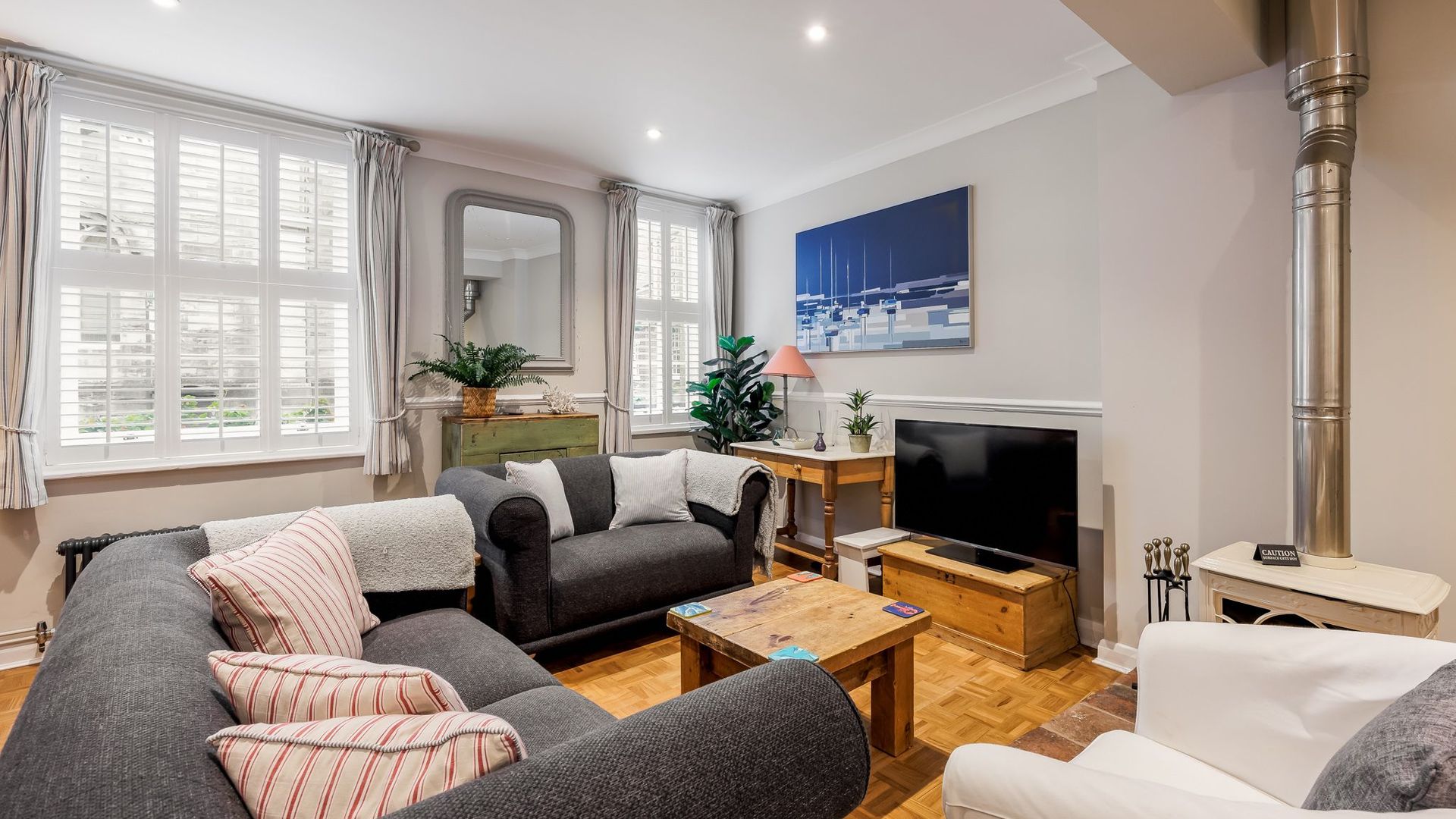 Courtyard Charm photo 1