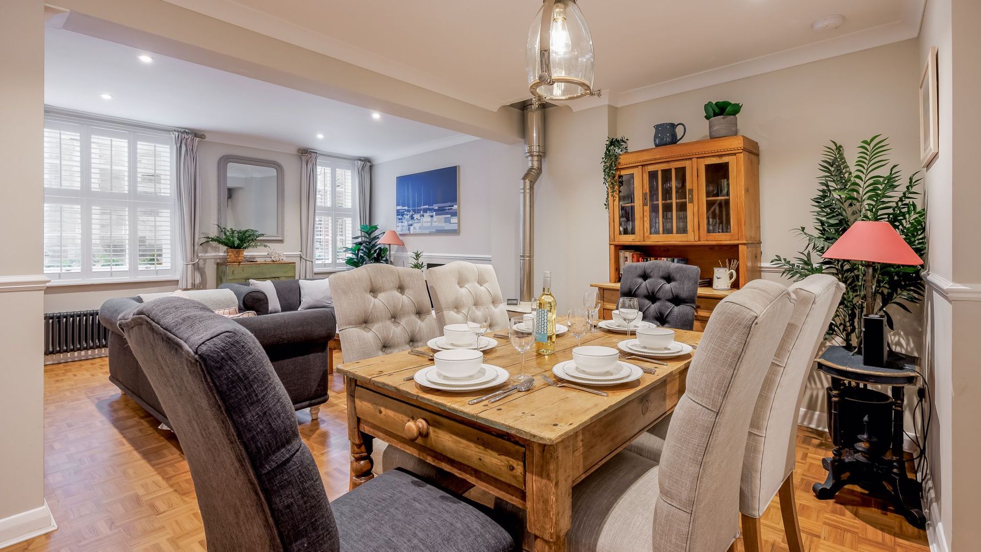 Courtyard Charm photo 4