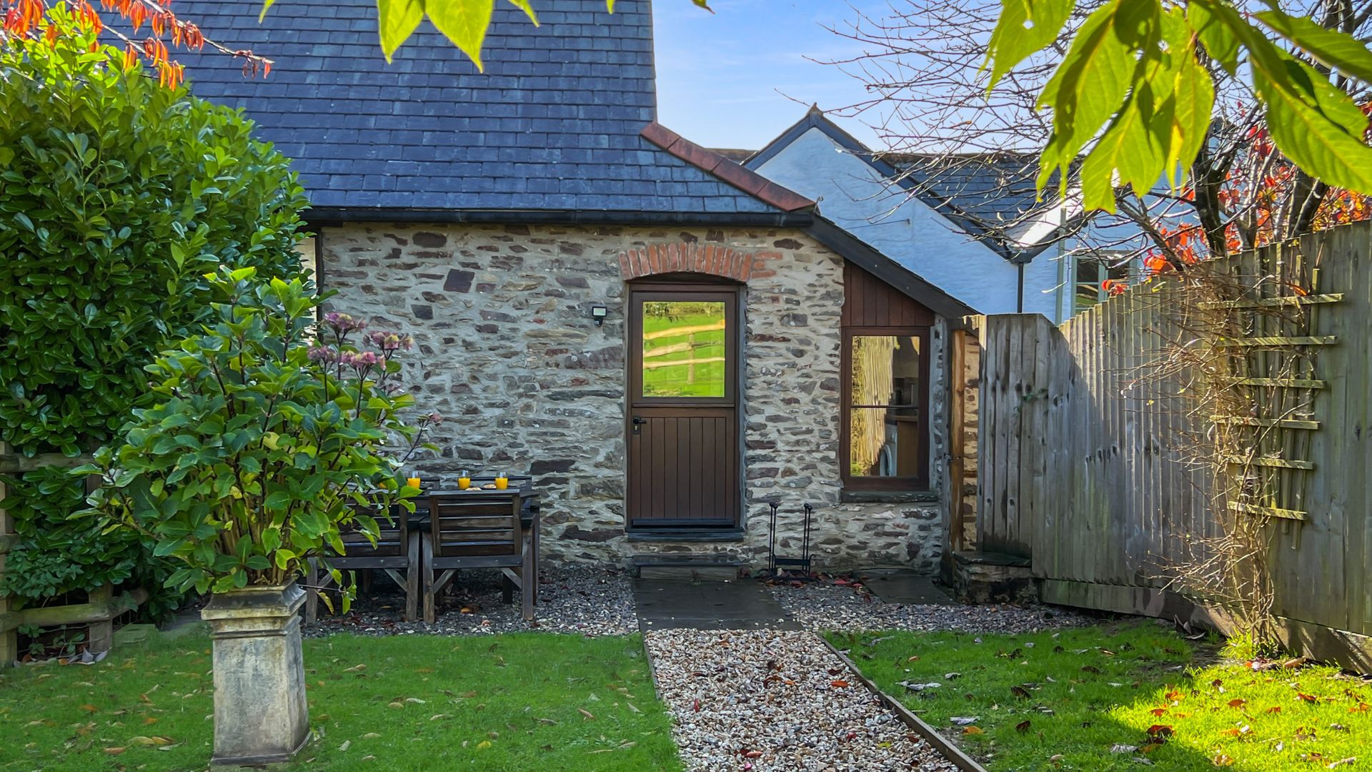 Bramble Cottage, Barbrook photo 5