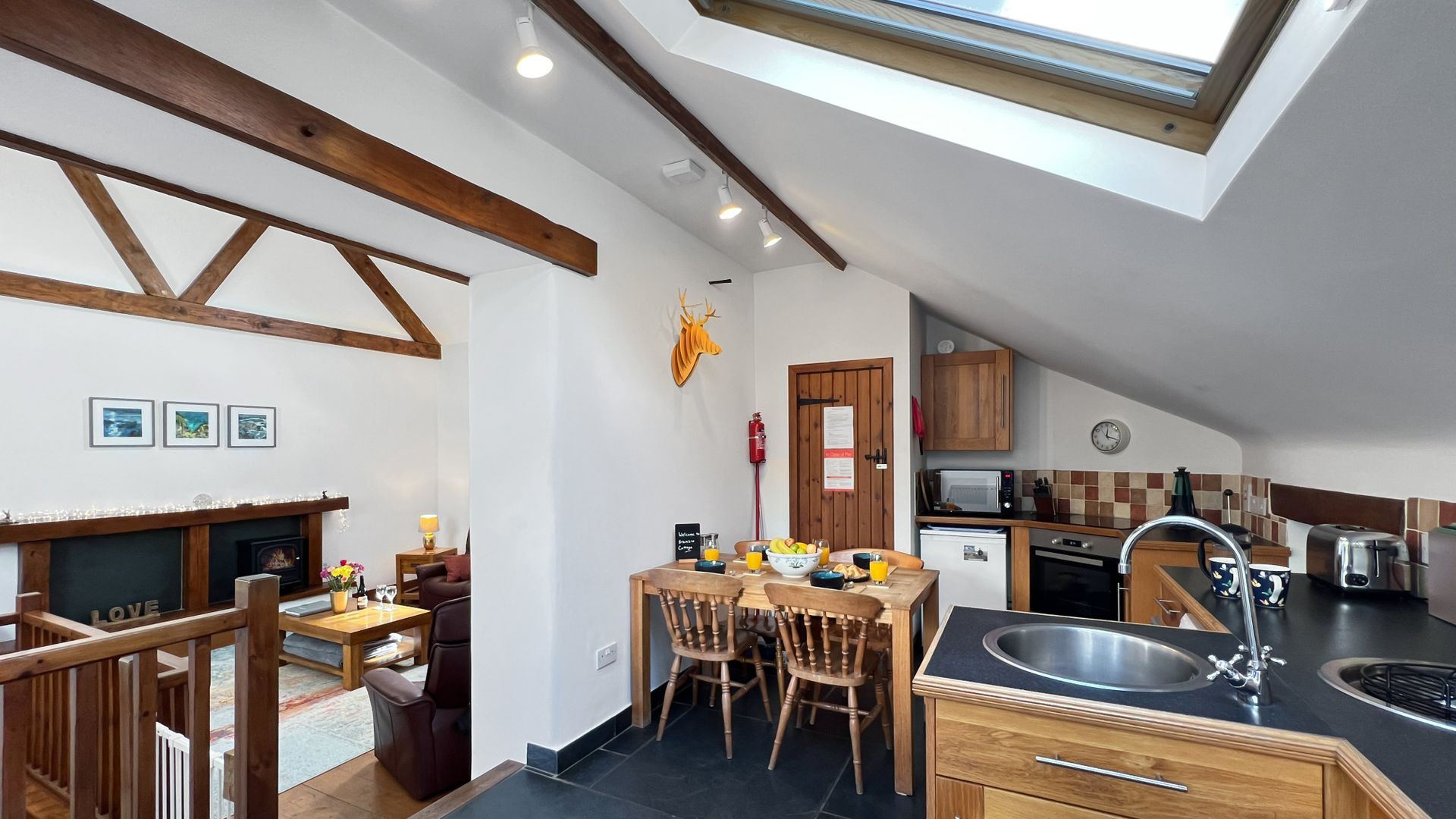 Bramble Cottage, Barbrook photo 3