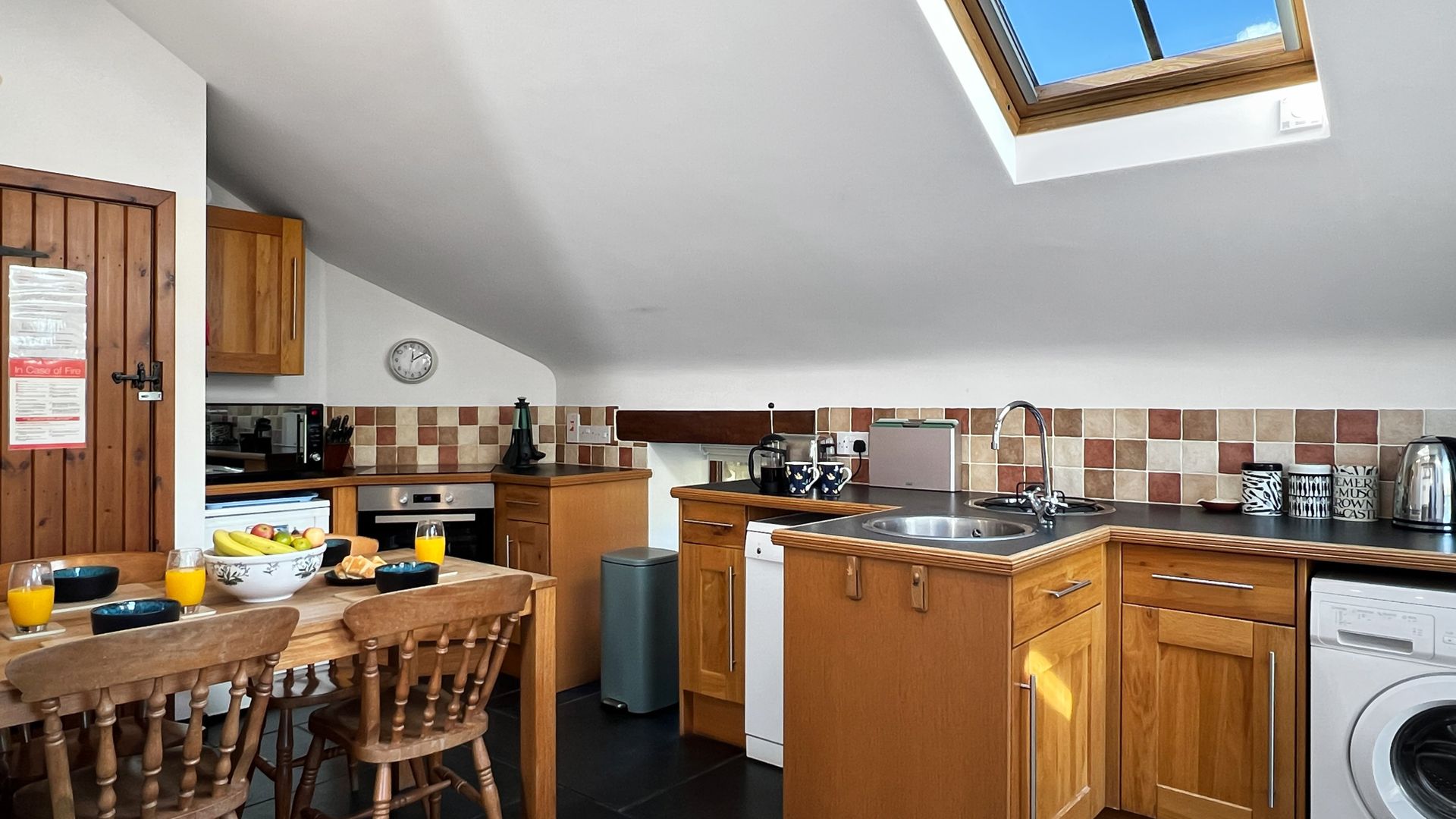 Bramble Cottage, Barbrook photo 6