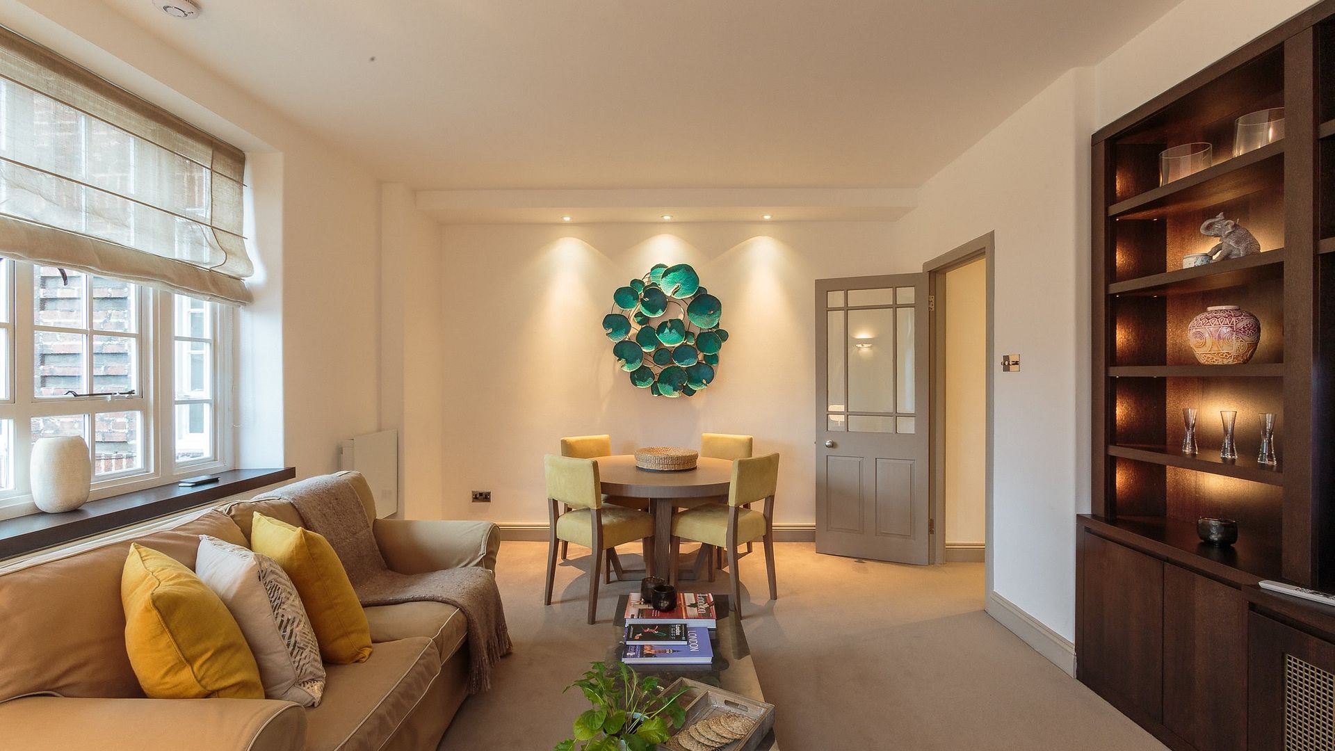 A Bright Realm | 5-Star Self-Catering London - Fivestar.ie