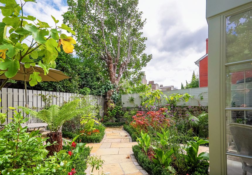 Lavish Ballsbridge Mews House photo