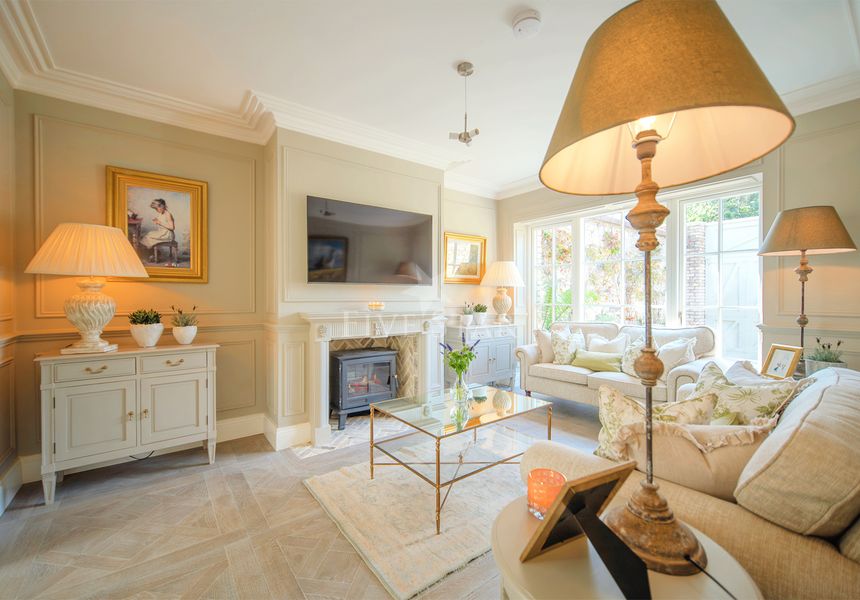 Lavish Ballsbridge Mews House photo