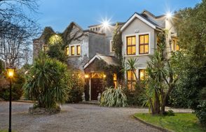 South Dublin Hollywood-Style Coastal Mansion & Gardens