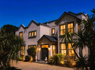 South Dublin Hollywood-Style Coastal Mansion & Gardens