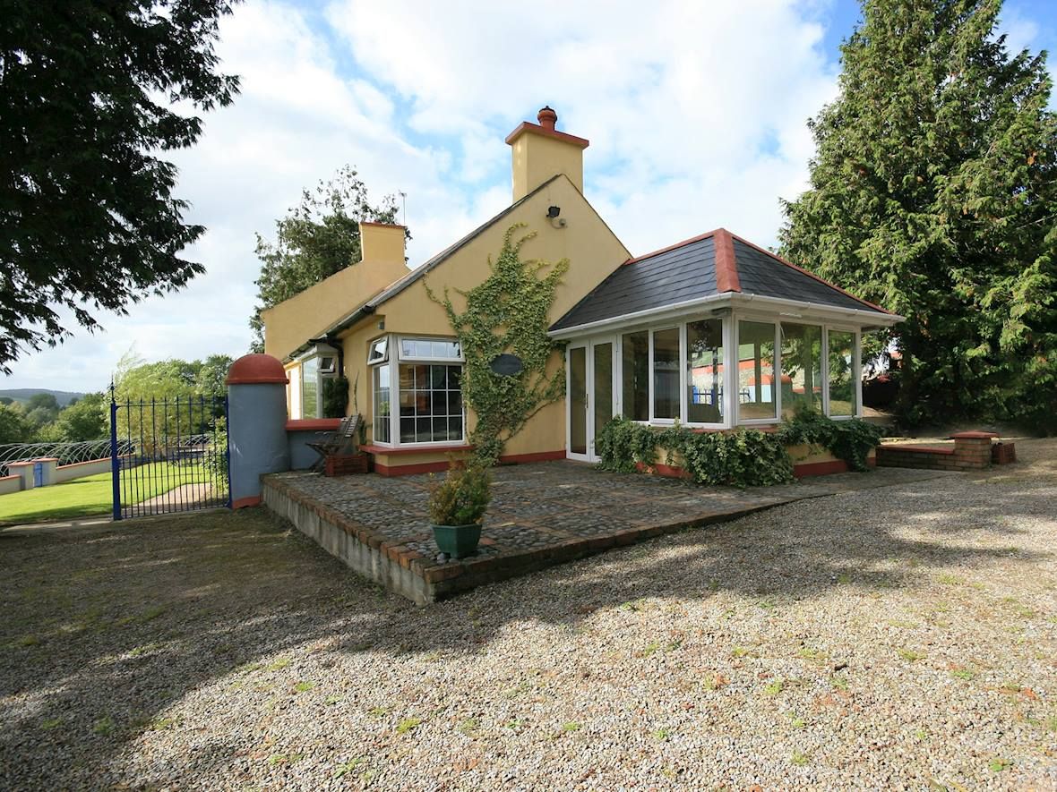 2 Bed in Lismore photo 1