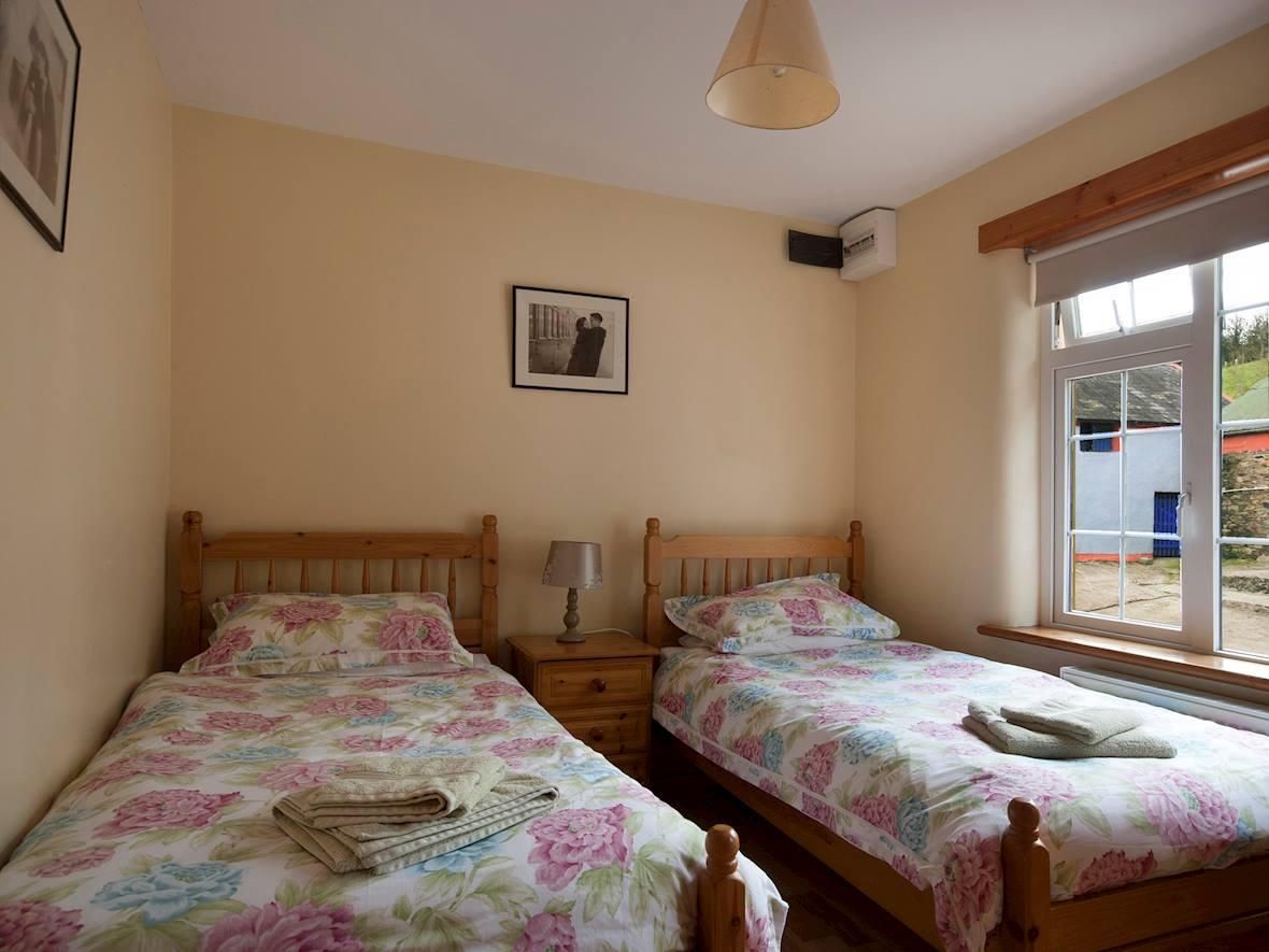 2 Bed in Lismore photo 8