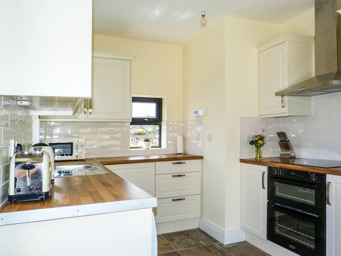 2 Bed in Dunhill photo 5