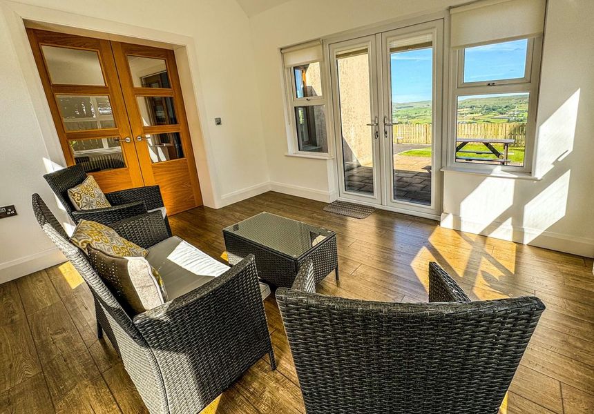 4 Bed in Glenarm photo