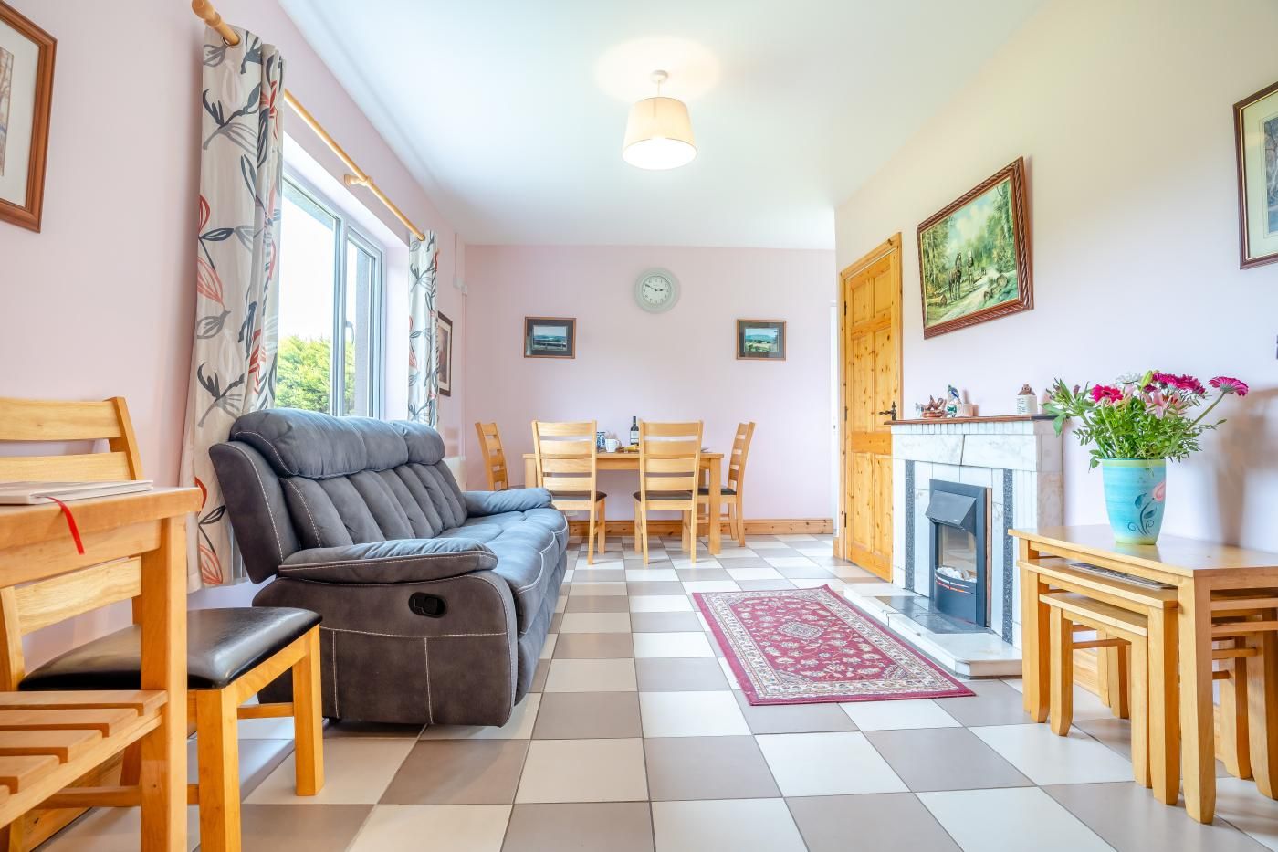 3 Bed in Waterford photo 3