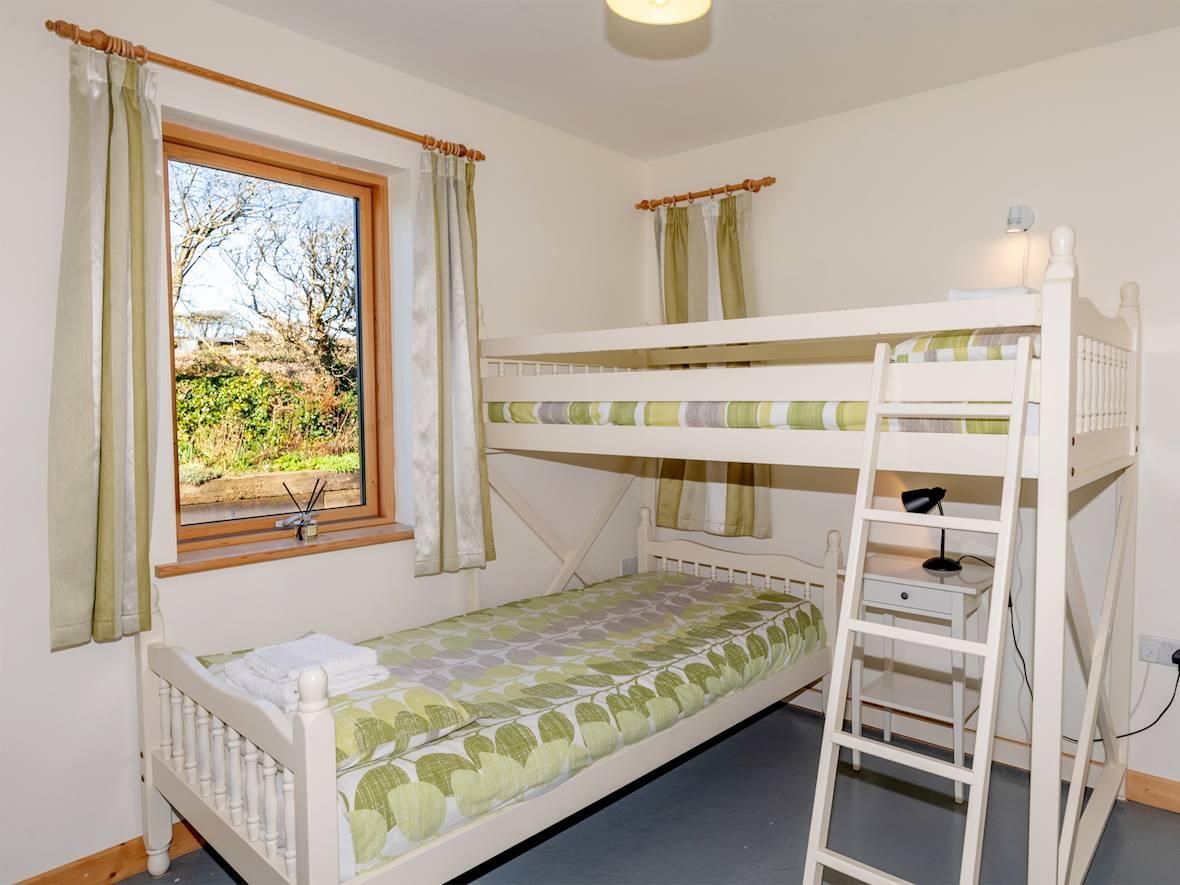 3 Bed in Tramore photo 9