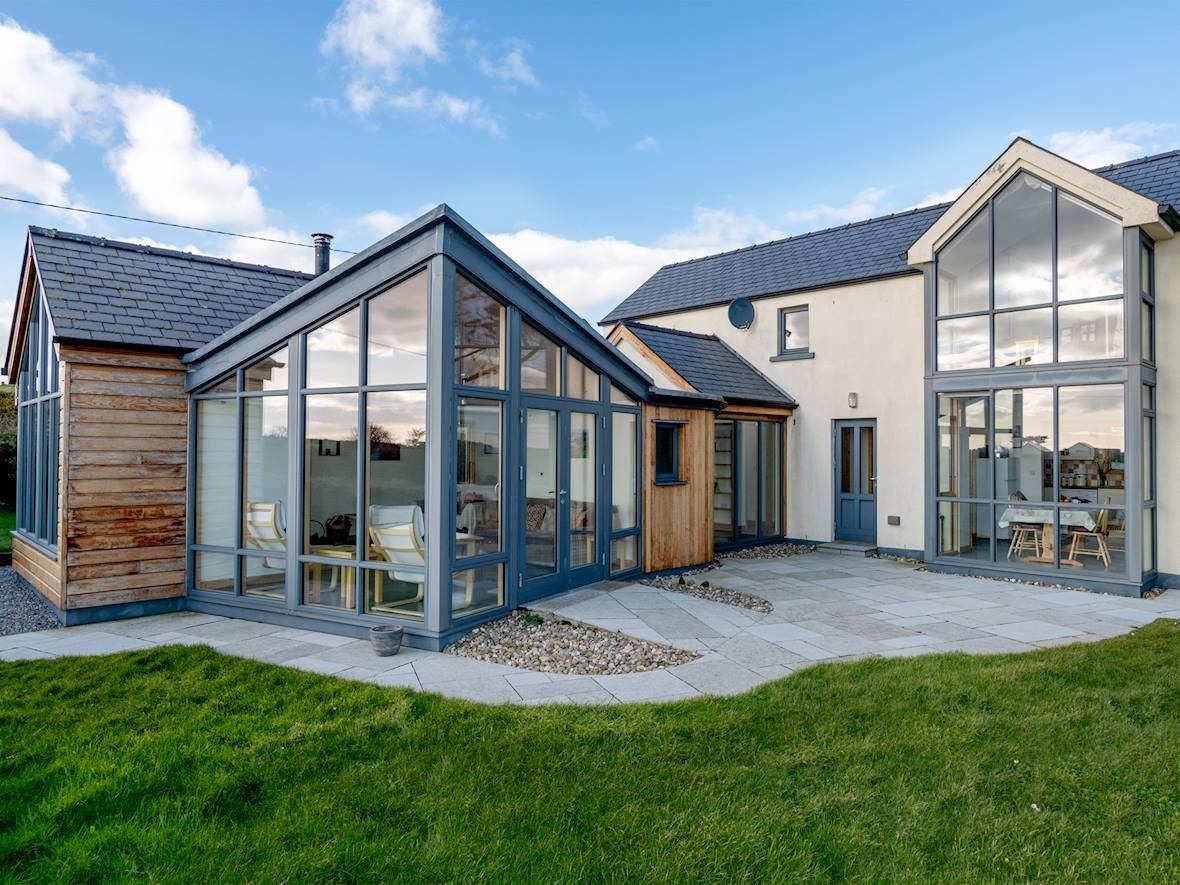 3 Bed in Tramore photo 1