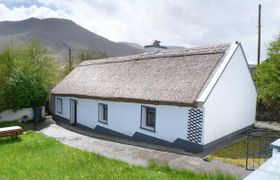 2 Bed in Westport Quay