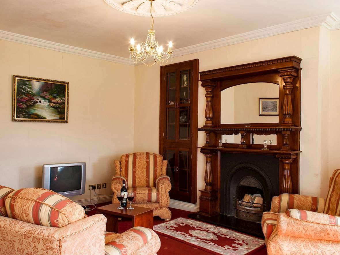 3 Bed in Lismore photo 2