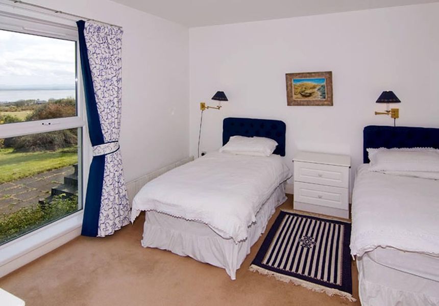 3 Bed in Greencastle photo