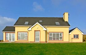 3 Bed in Downings