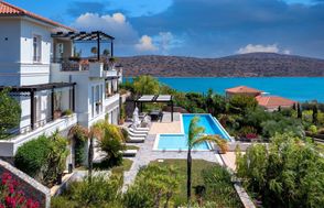 5-Star Luxury Accommodation in Schisma Eloundas, Crete - Fivestar.ie