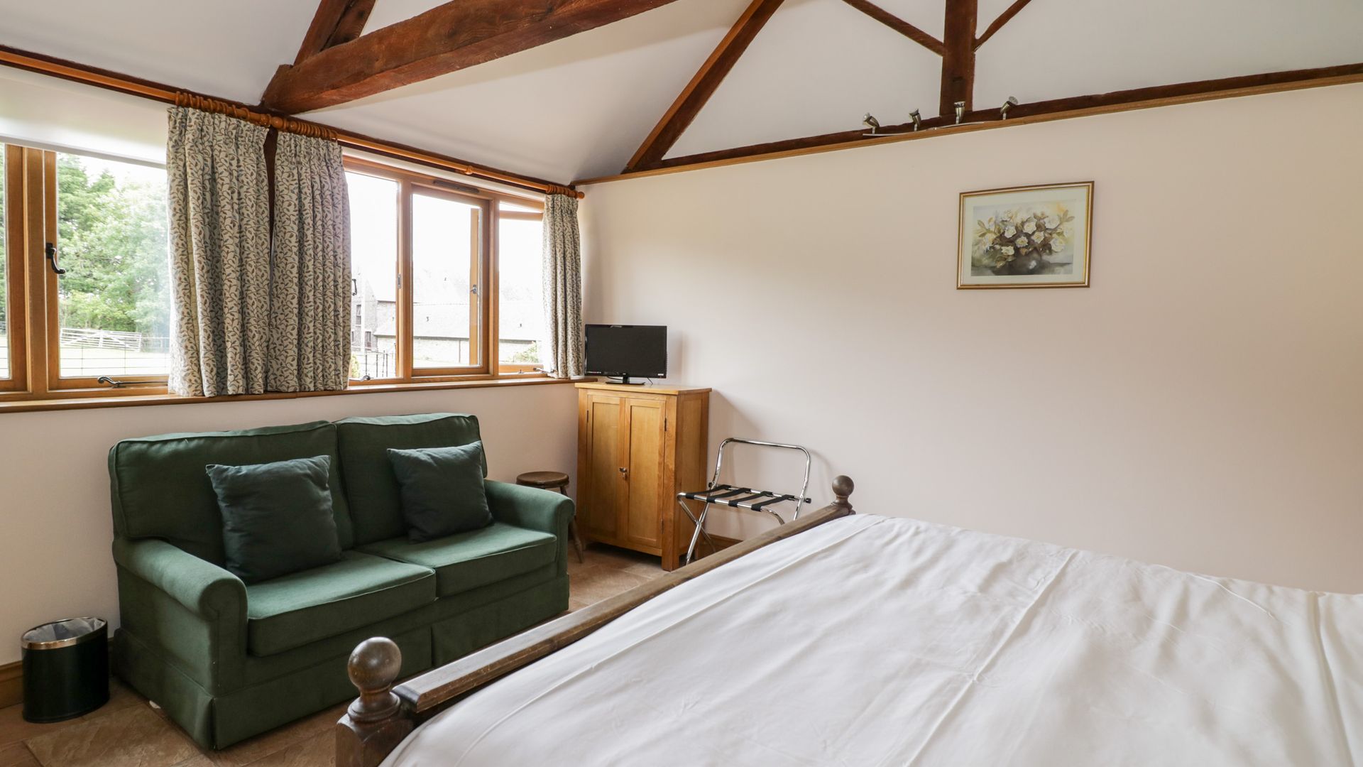 Beesoni Lodge photo 3