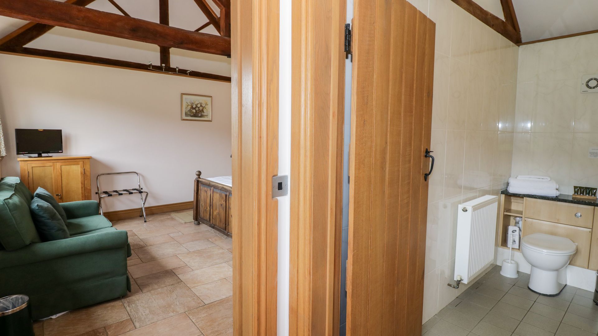 Beesoni Lodge photo 5