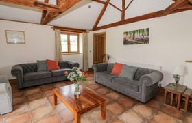 Beesoni Lodge