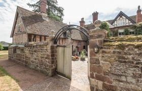 Courtyard Cottage