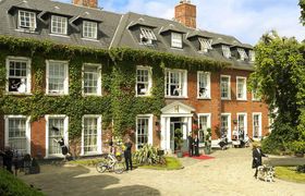 Hayfield Manor Hotel reviews