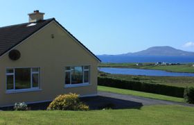 Bunlough Strand Bungalow