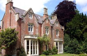 Dilton Court Farm Bed and Breakfast