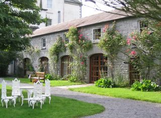 St.George Courtyard Cottage at Ross Castle