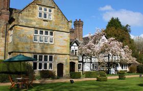 Ockenden Manor reviews