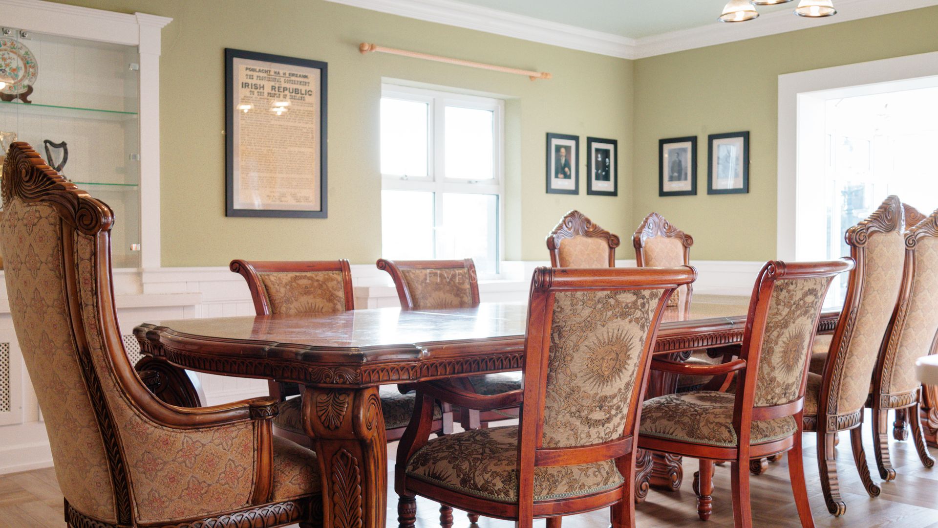 Country House on Private 20-Acre Estate photo 10