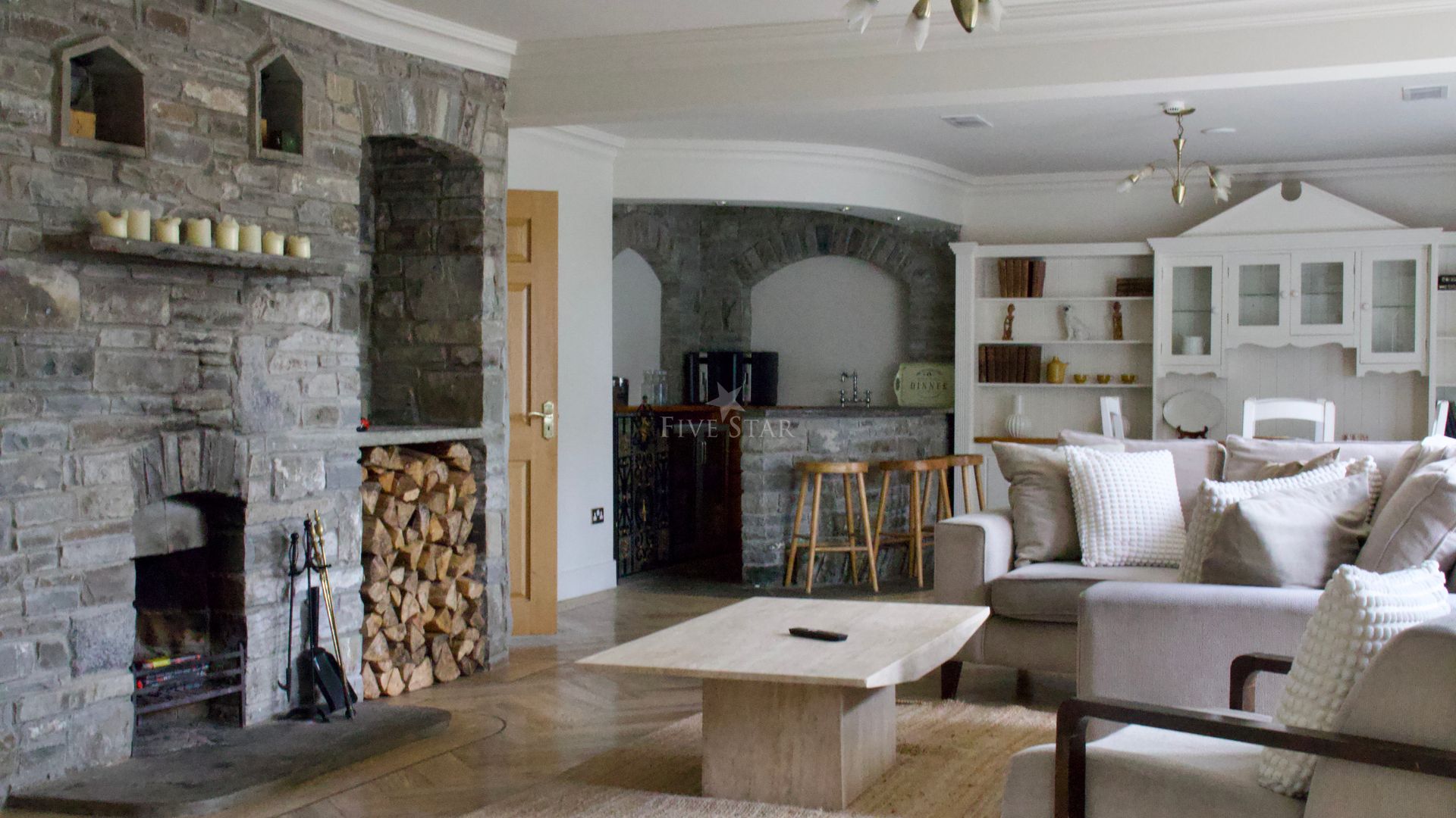 Country House on Private 20-Acre Estate photo 7