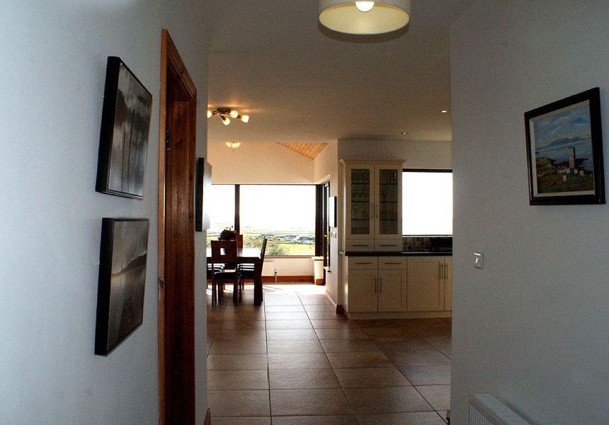 Makeelan House photo
