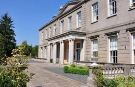 Old Connaught House reviews