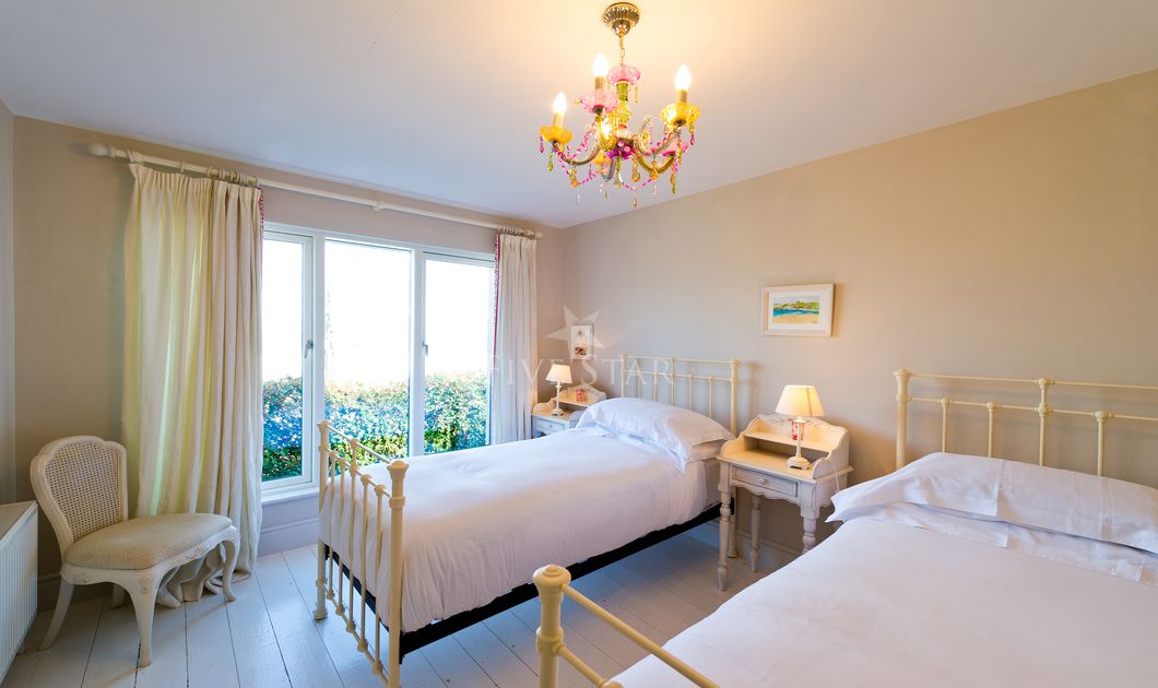 Cliff Cottage photo 8