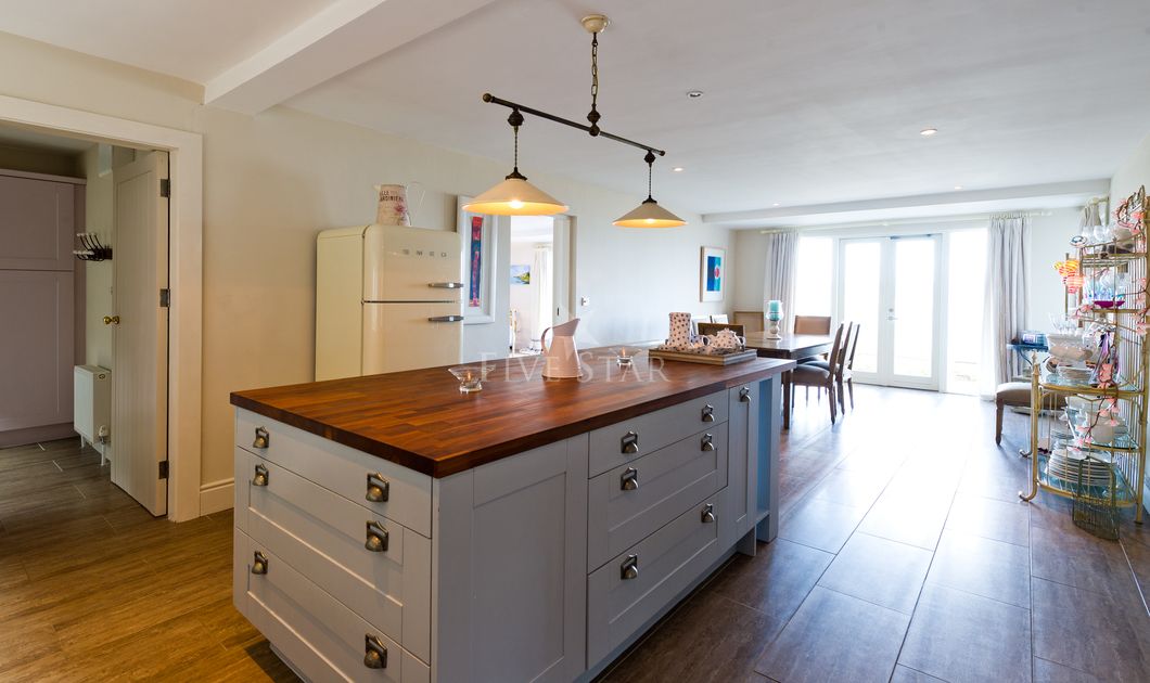 Cliff Cottage photo 2