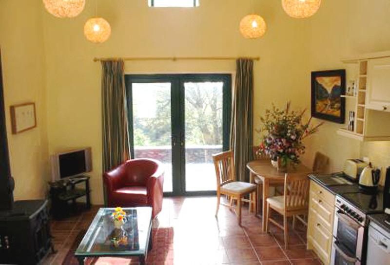 Garden Cottage - Living area