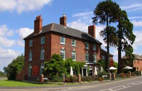 The Old Orleton Inn reviews